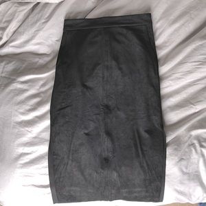 Aritzia Wilfred Suede skirt with slits